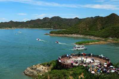 中國旅游景區(qū)的經(jīng)營管理模式與國內(nèi)旅游經(jīng)營服務探析